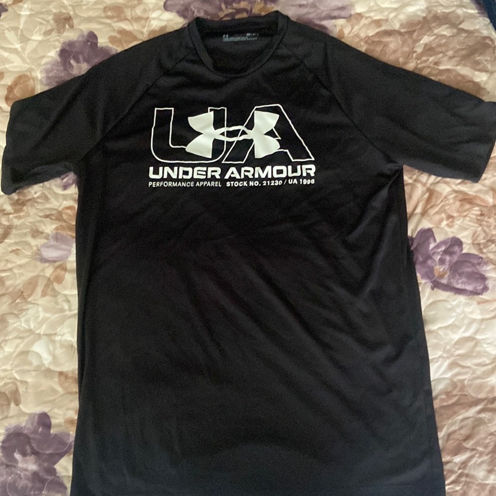 Under Armour Dri-fit performance tee